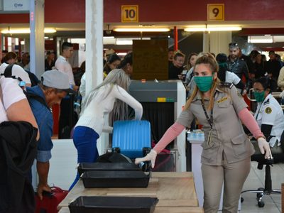 Cuba suspendió las clases por un mes y prohibió salir del país por el coronavirus