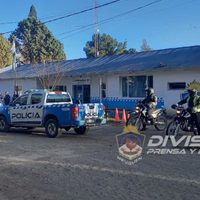 Allanamientos y detenciones por robo de celulares
