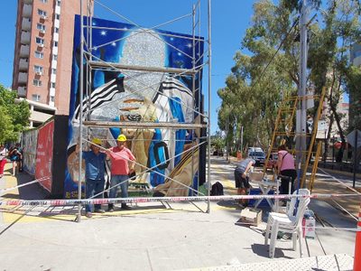 El mural de Lionel Messi ya está casi terminado
