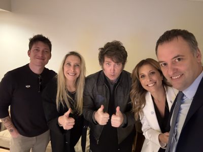 Avanza la disputa entre Karina Milei y Santiago Caputo