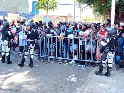 El INM culpa a migrantes de Cuba, Haití y África por protesta violenta en Chiapas