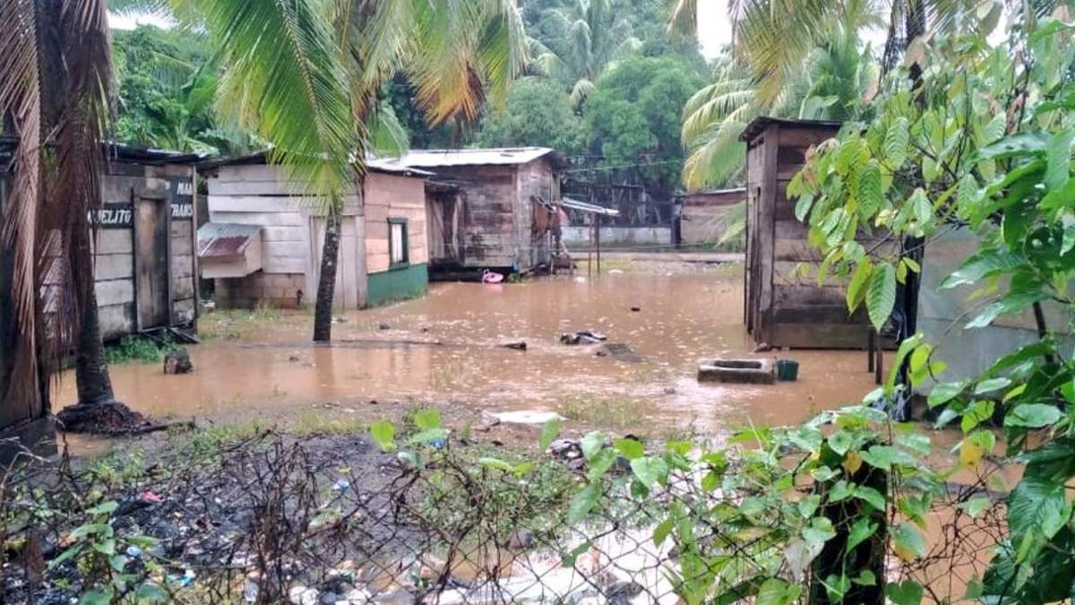Afectaciones en barrio Sol de Libertad en Rosita, Nicaragua, por el paso de Eta. Foto: @cdsinapred