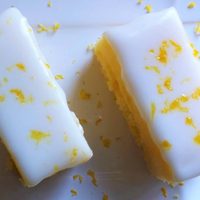 Brownies de limón: no lo pensés dos veces y prepará esta rica receta para una tarde matera