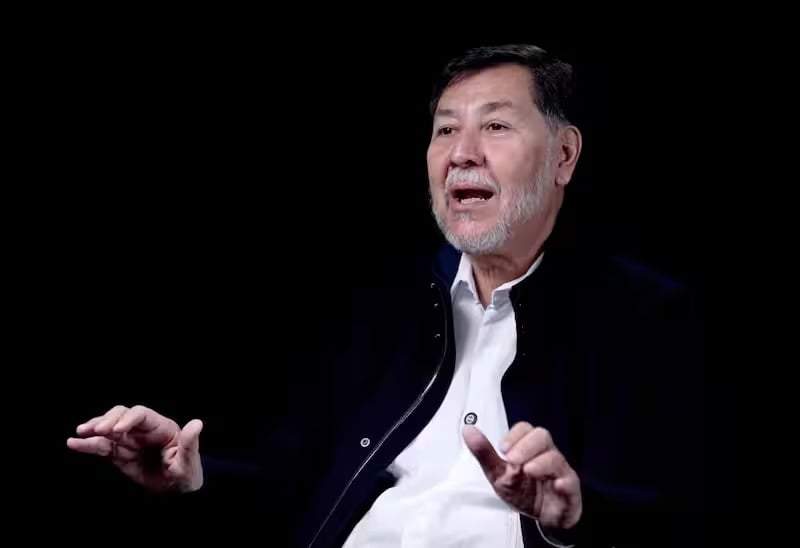 Fernández Noroña abandona entrevista tras ser cuestionado por una casa de 12 mdp en Tepoztlán