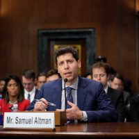 El director de ChatGPT pide una nueva agencia que regule la inteligencia artificial