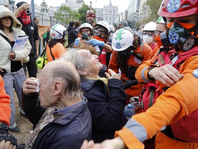 Tensión y corridas en la manifestación de jubilados