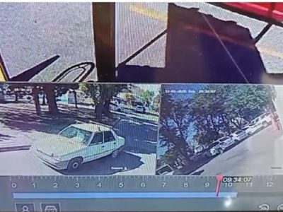 Le robaron el auto a un feriante del estacionamiento de los Arcos Romanos y recibe llamados extorsivos