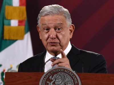 AMLO coquetea con García Luna: "valdría la pena que hablara" sobre el narco con Fox y Calderón