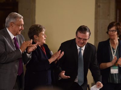 Alicia Bárcena avala programas y lema de AMLO 'por el bien de todos primero los pobres”