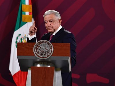 Fox llamó a votar por el PRI en 2012, acusa AMLO