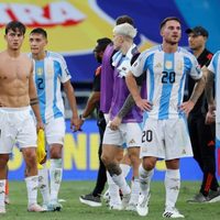 El futbolista de la Selección Argentina que no fue convocado por Scaloni y se aleja del Mundial