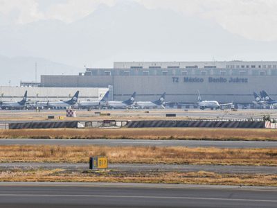 Investigan posible choque entre aviones de Aeroméxico y Delta en el AICM