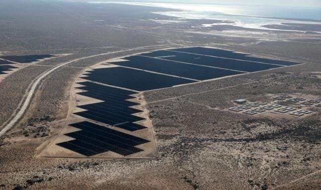 Vista aérea del estado de Sonora, donde la eléctrica estatal CFE está construyendo la mayor planta solar de Latinoamérica, en Puerto Peñasco, Sonora