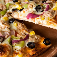 Pizza con masa de atún: te sorprenderá esta receta que además queda súper rica y distinta a lo demás que probaste