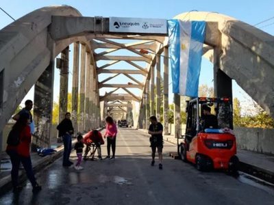 Qué shows habrá mañana en el festival del puente viejo entre Neuquén y Cipolletti