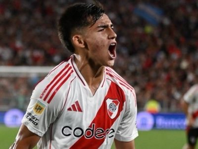 ¿Viaja al Mundial?: River cerca de llegar a un acuerdo con Ian Subiabre