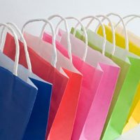 Antes de tirar las bolsas de papel, mirá esta bonita idea para mantener tus cajones ordenados