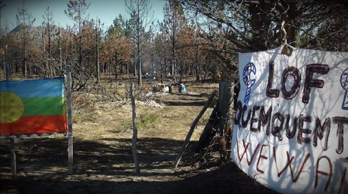 Comunidad mapuche Lof Quemquemtreu, en Cuesta del Ternero. Fuente: (Twitter)