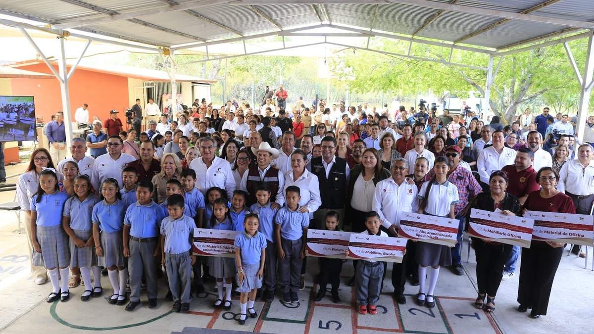 Américo pone en marcha internet satelital para escuelas de zonas rurales