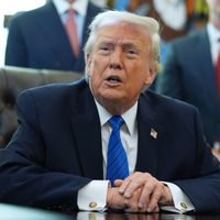 Trump negocia con los demócratas para evitar un cierre del gobierno