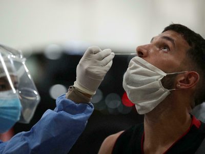 Coronavirus en Neuquén: la curva de contagios diarios se mantiene en picada