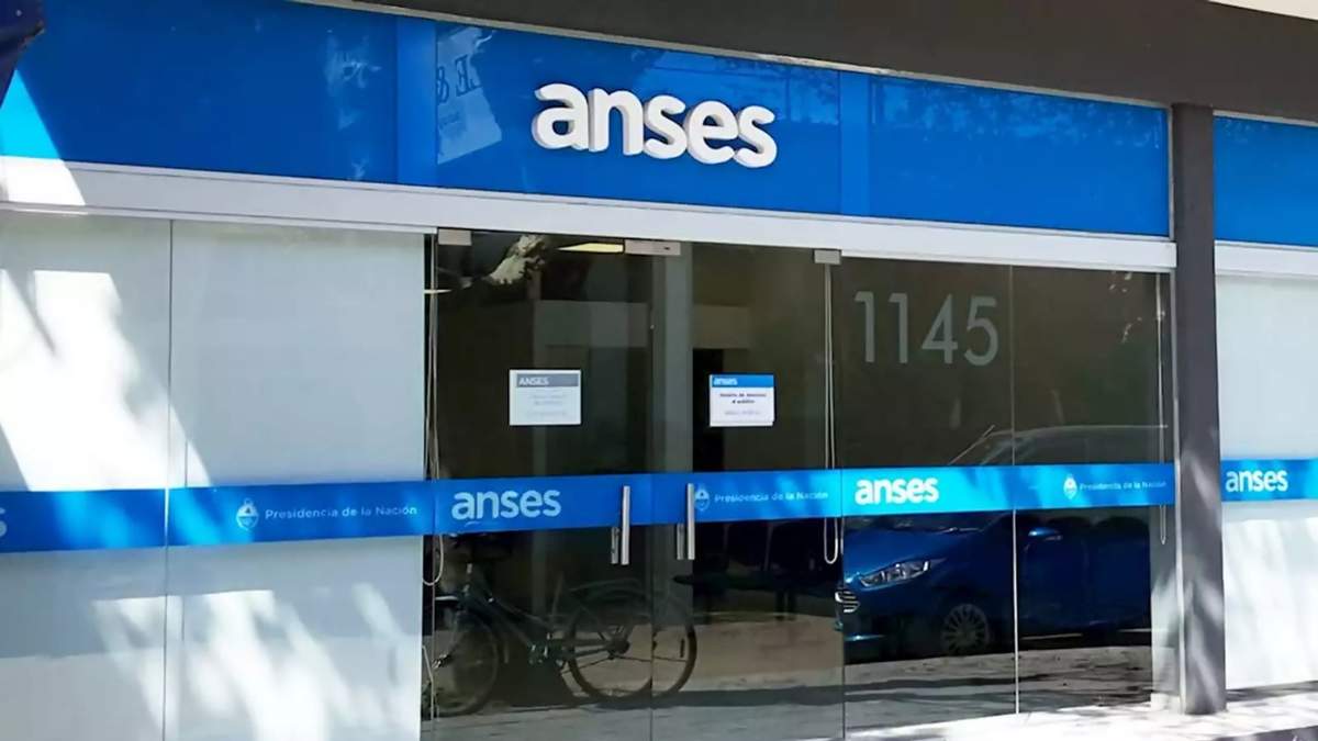 Dependencia de la ANSES. Fuente: (Twitter)