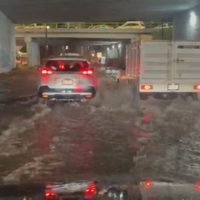 Fuertes lluvias provocan inundaciones y caos vial por varias horas en el Valle de México