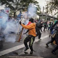 Cuatro heridos con flechas cerca de la embajada de Estados Unidos en Bogotá