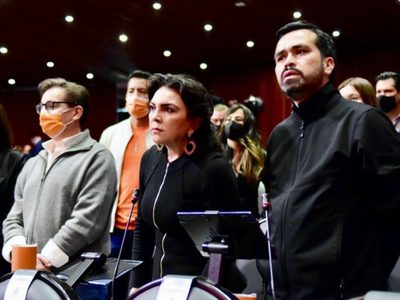 Voto por teléfono de Moreira desata griterío en la Cámara de Diputados