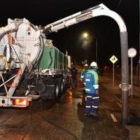 Después de las lluvias: sigue el trabajo de recuperación de calles en Neuquén Capital