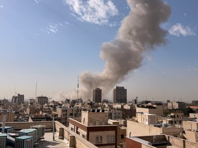 Estados Unidos e Israel lanzan un ataque conjunto contra Irán (Video)