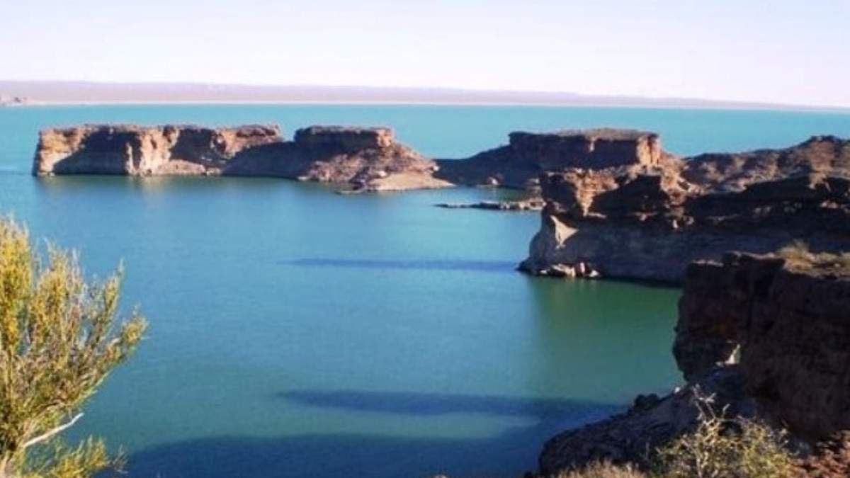 Lago Ramos Mexía. Fuente: (Twitter)