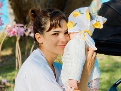 Con las manos en la masa: Agustina Cherri descubrió a Alba en pleno despliegue y nos derritió