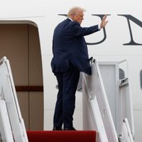 Trump ordena reposicionar submarinos nucleares tras declaraciones del expresidente ruso