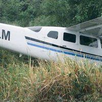 Avioneta aterriza sobre carretera de Altamira y mata a dos jóvenes