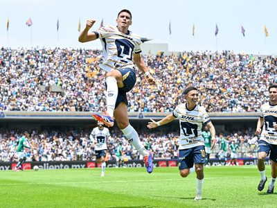 Pumas se presenta en el Apertura con goleada 4-1 sobre León