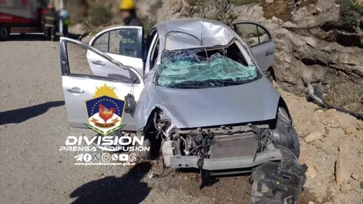 Auto siniestrado. Fuente: (Policía de Neuquén)