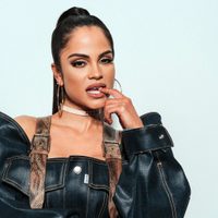 Locura total:  Natti Natasha está involucrada con cinco hombres ¡a la vez!