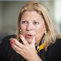 Carrio felicitó a los diputados bonaerenses por los cambios en la reforma impositiva