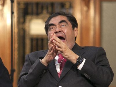 Exigen al gobernador Miguel Barbosa aclarar advertencias contra activistas en el caso de bebé robado
