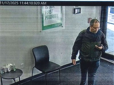 Encuentran muerto a hombre sospechoso del tiroteo en la Universidad de Brown de EU
