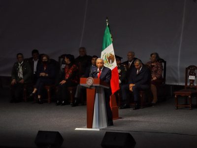 “Al carajo con ese cuento”, dice AMLO sobre favorecer primero “a los de arriba”
