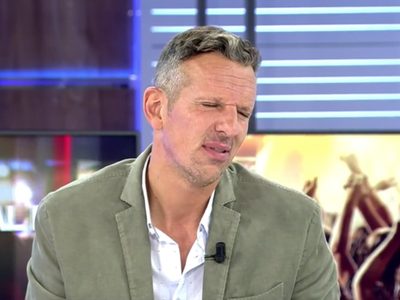 Un micrófono abierto deschavó a Joaquín Prat: "Vaya pelo"
