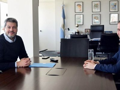Gutiérrez festejó la nueva frecuencia de Flybondi desde Neuquén a Buenos Aires