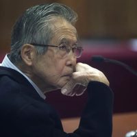 Perú interroga a Fujimori a solicitud de Chile por esterilizaciones de mujeres pobres