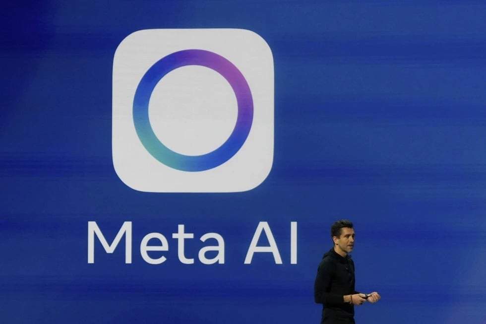 Chris Cox, director de producto de Meta, habla en LlamaCon 2025, una conferencia para desarrolladores de IA, en Menlo Park, California, el 29 de abril de 2025.