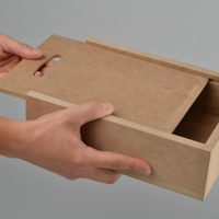 No las tires: transformá las cajas de madera en esta preciosa repisa, perfecta para colgar en pared de tu casa