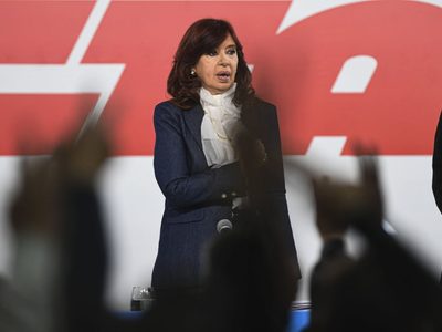 Cristina Fernández de Kirchner se refirió a la evasión de impuestos y la falta de dólares
