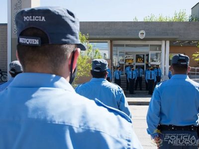 Un hombre fue detenido tras maltratar a su madre y atacar con un cuchillo a un policía