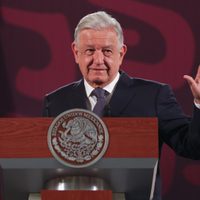 AMLO enviará nota diplomática a EU por financiar a Méxicanos contra la corrupción